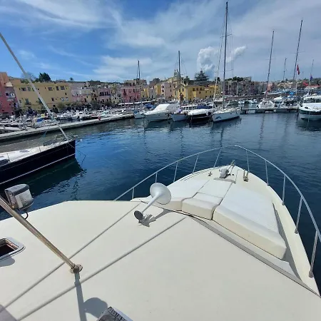 On Peppe * Procida