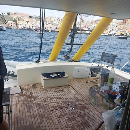 Botel On Peppe